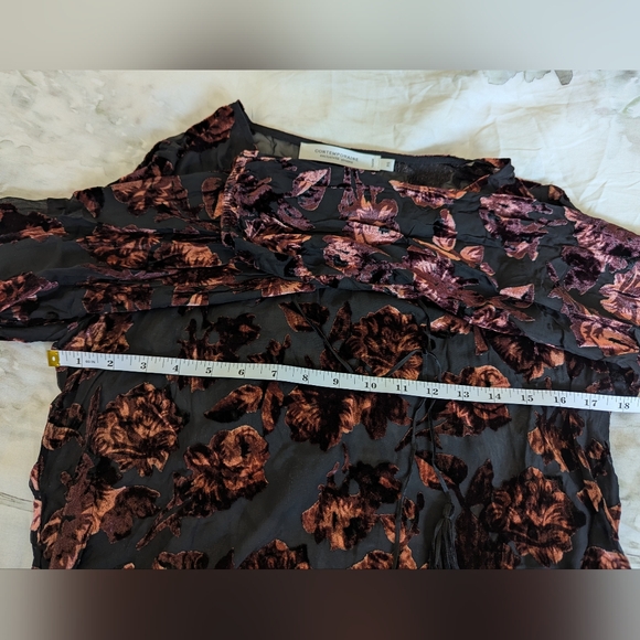 Contemporaine par Simons sheer velvet overlay floral print top size small - Picture 6 of 9